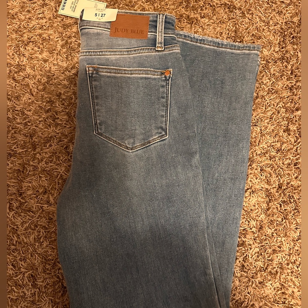 Judy Blue THERMA DENIM HIGH RISE CONTRAST WASH STRAIGHT- NWT- Size 5/27